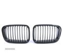 GRELHAS FRONTAIS PARA BMW E46 4D 98-01 PRETO BRILHANTE - 2