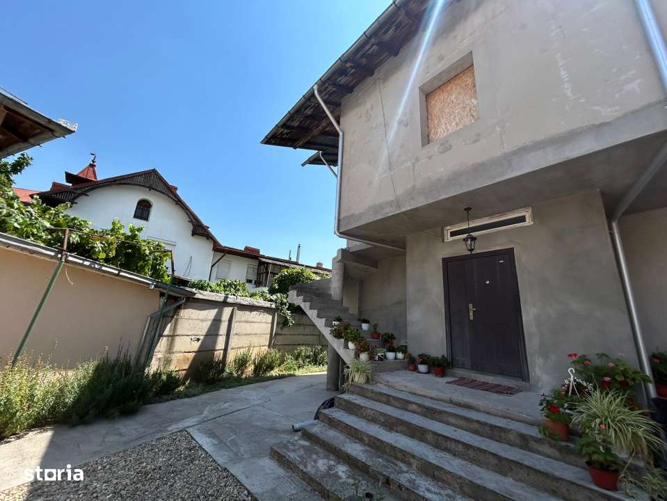 Casa D+P+1, 270 MP utili, Central - Imagine principală: 2/18