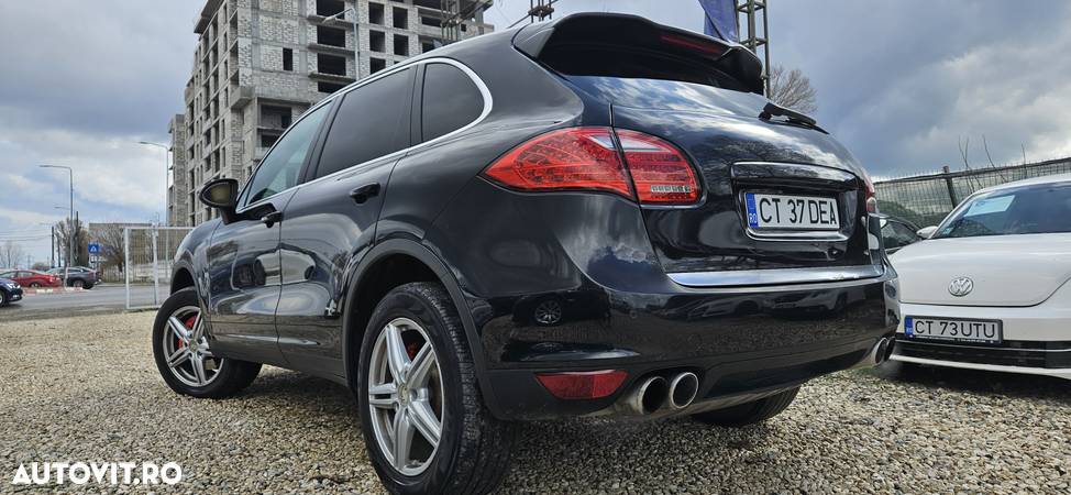 Porsche Cayenne 3.0TD TipTronic - 4