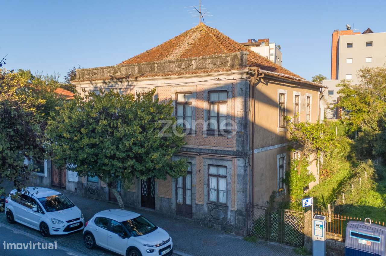 Moradia no coração de Paços de Ferreira-16