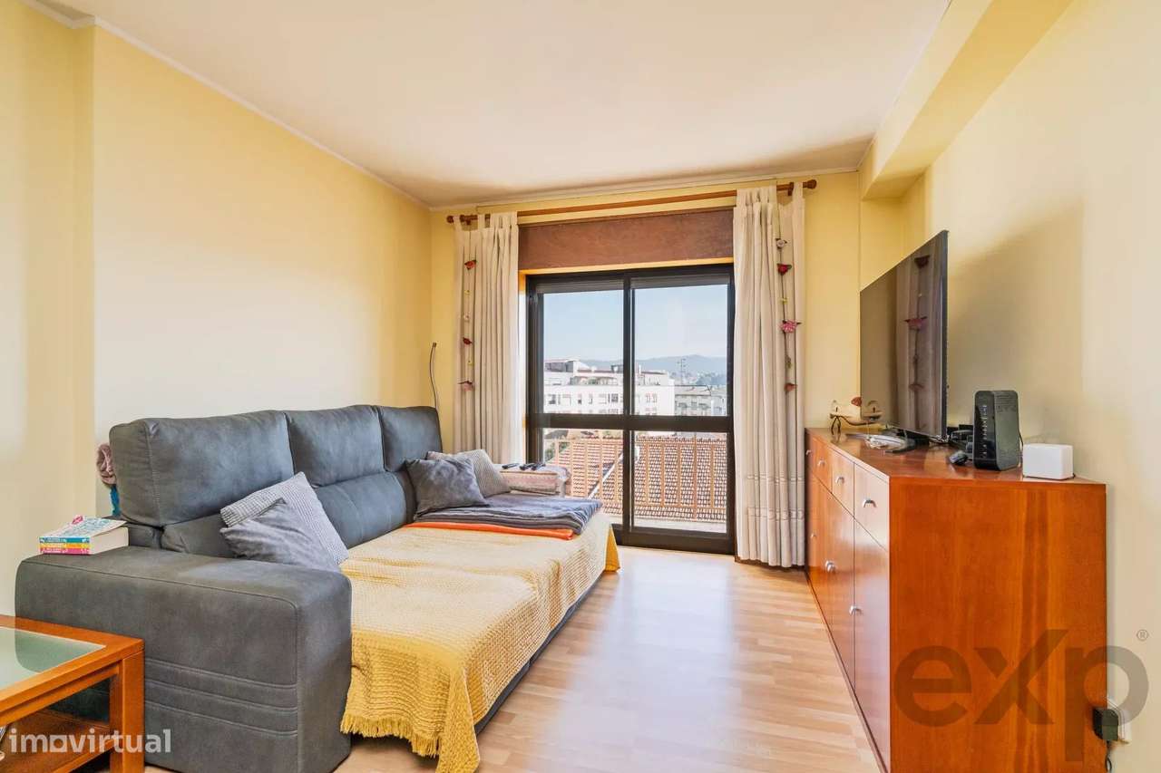 T2 no centro de  Rio Tinto - Grande imagem: 2/27