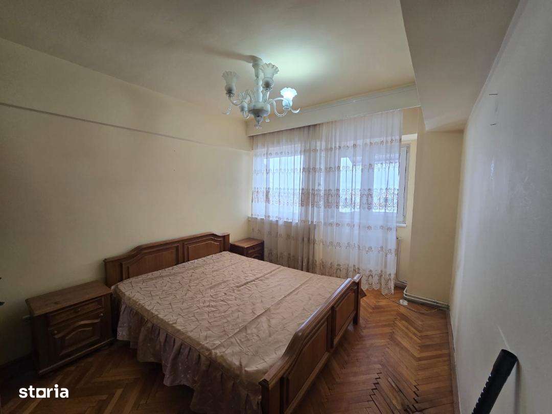 De vanzare Apartament 2 camere situat Ultracentral.-8