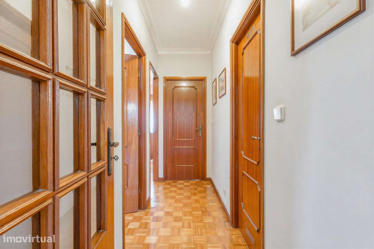 T3 | 113 m2 - Garagem fechada - Varanda - Centro da Maia-10