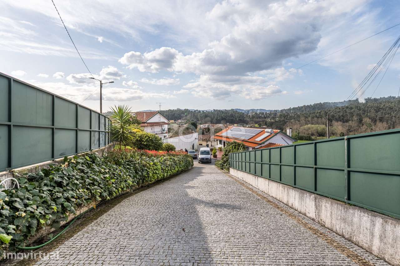 Propriedade Rural em Meinedo - Duas Moradias Lousada - Grande imagem: 4/60