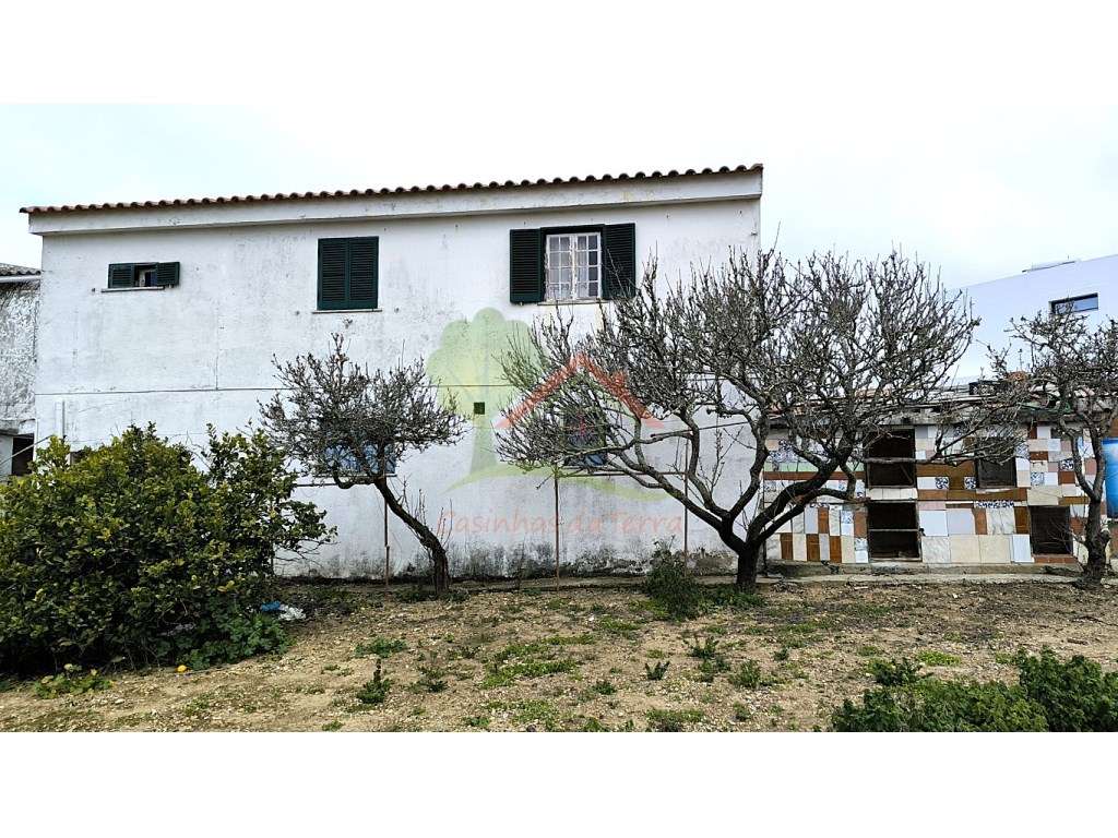 Quintinha para reconstruir com vista mar-0