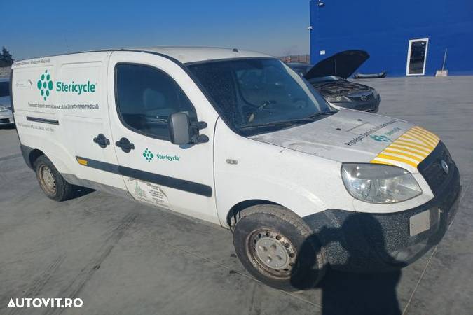 Usa fata stanga Fiat Doblo 1 (facelift)  [din 2005 pana  2009] seria Panorama minivan - 5