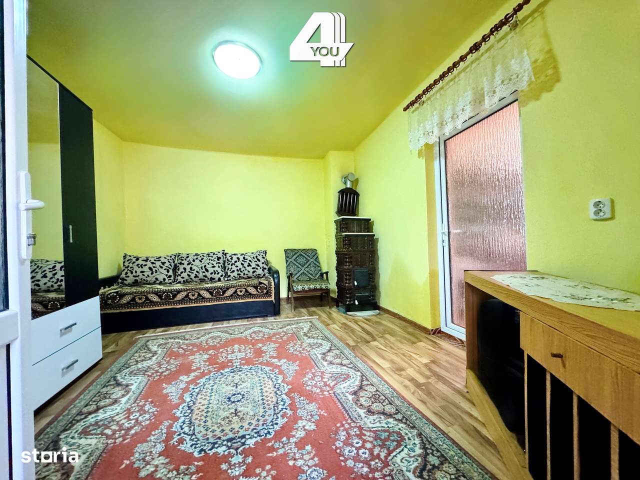 Casă familială cu două corpuri și teren 863 m²,  mobilată și utilată - Imagine principală: 4/12