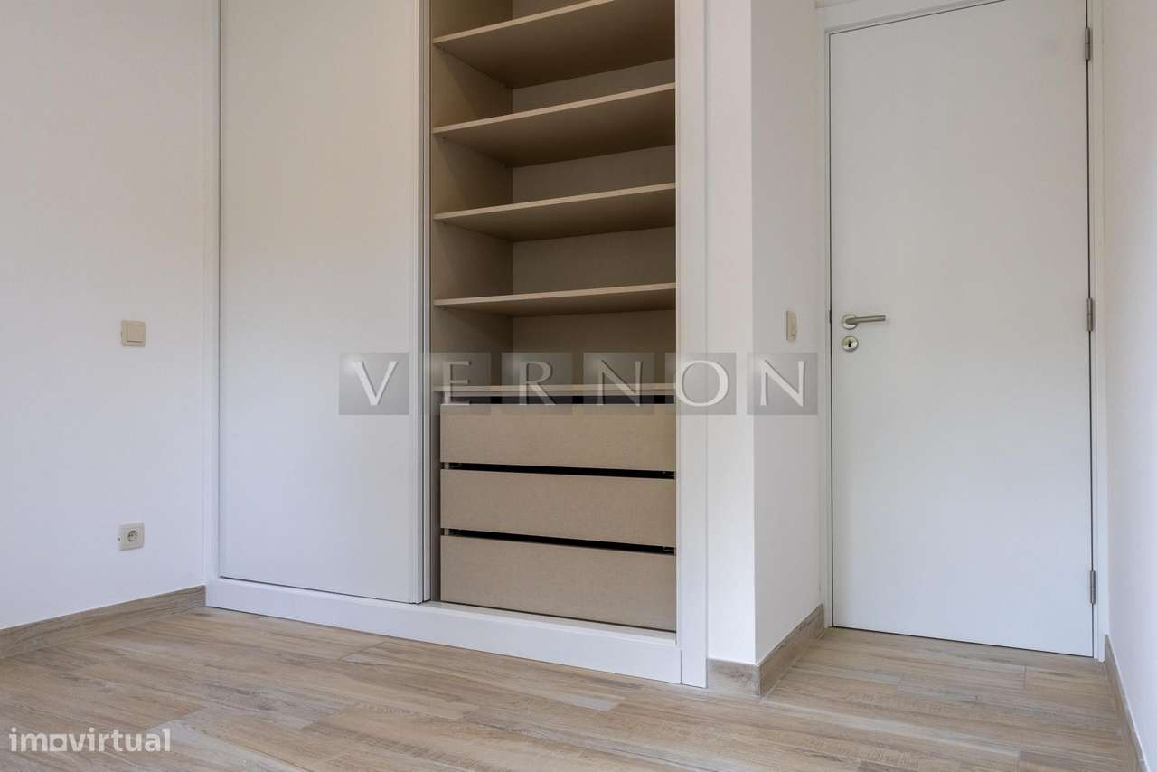 Apartamento T1 no R/Chão renovado no centro da cidade de Silves - Grande imagem: 4/24