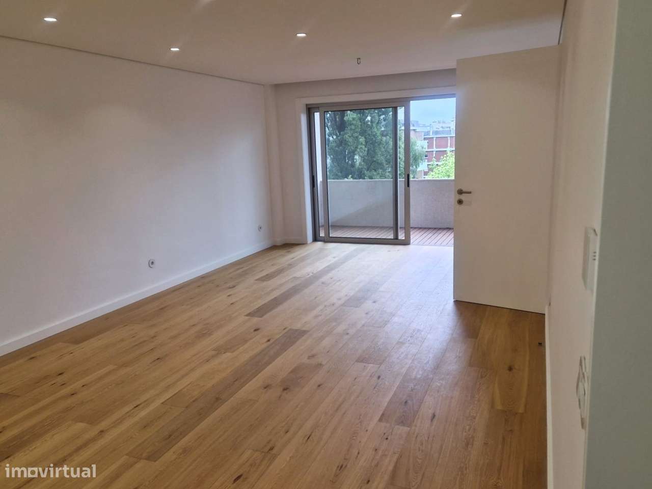 Apartamento T3 totalmente remodelado, Boavista-2