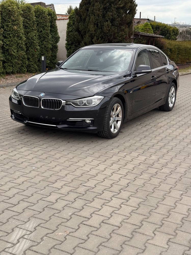 BMW 3 Series F30/F31 330d xDrive Sport-Aut Luxury Line 2015