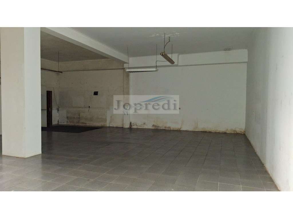 Loja Casal Cotão com boa montra-7