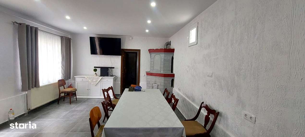 Vila cu 7 camere cu suprafata utila de 404mp spre vanzare in Seica Mar - Imagine principală: 5/19