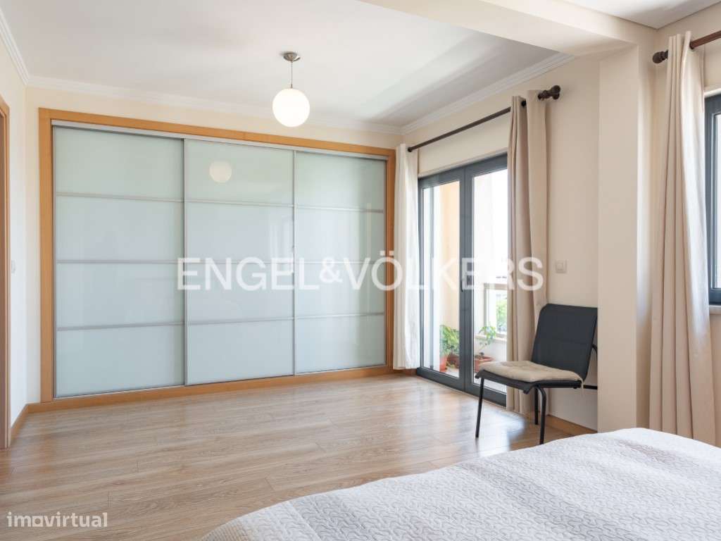 Exclusivo Duplex T2+1 com Terraço Privativo e Vista Panorâmica-15