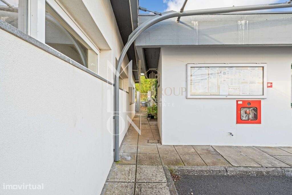 Oportunidade de Investimento Industrial - lote 7.290 m2 com 1.595 m2 d-13