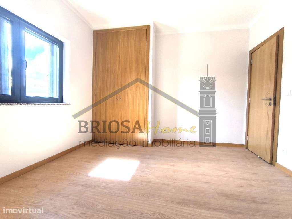 Moradia T3 em Vila Nova de Poiares-37
