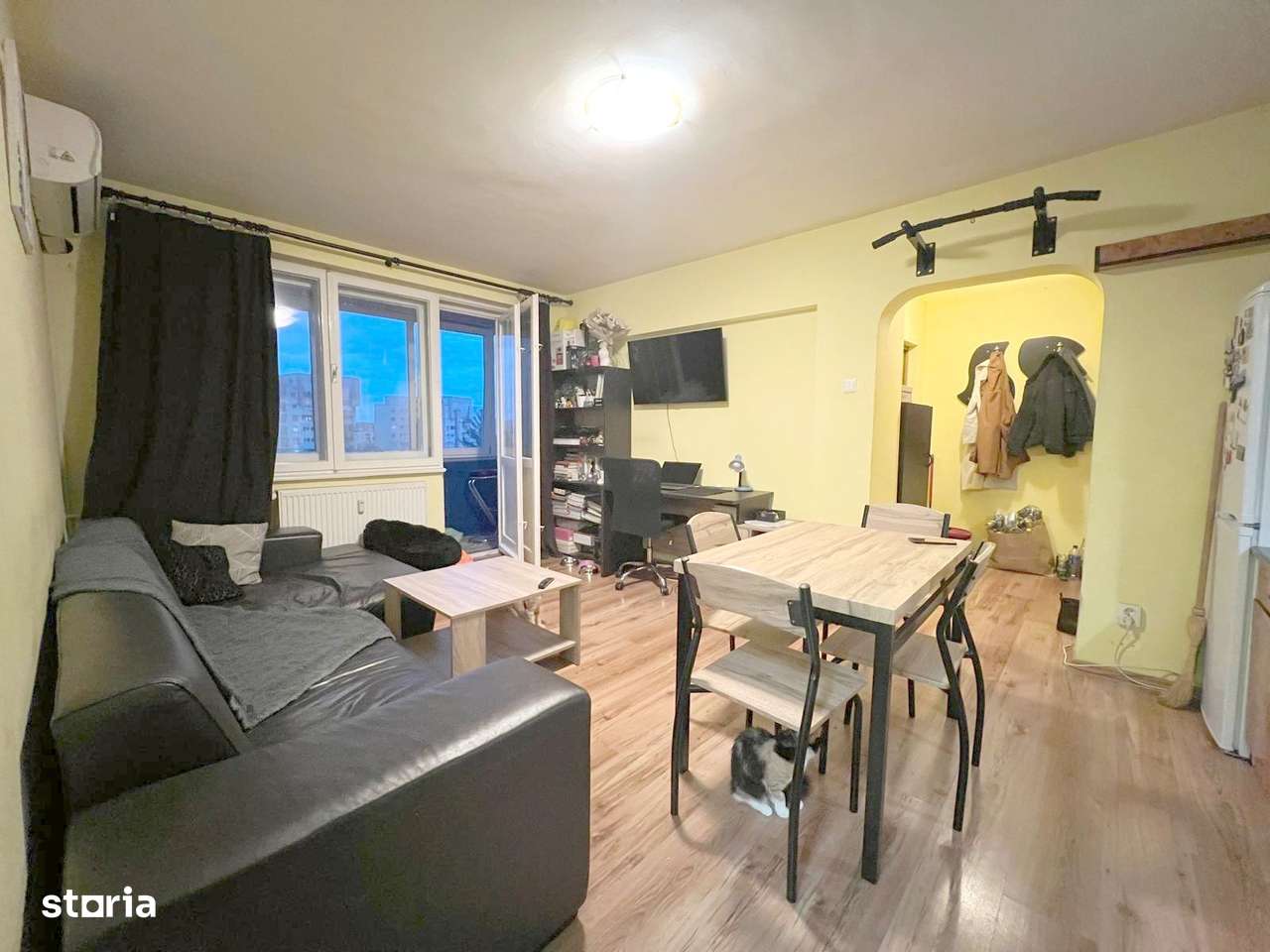 Apartament living + bucatarie,  doua dormitoare, str Bizusa Gheorgheni - Imagine principală: 3/12