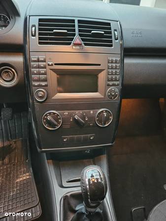 Mercedes-Benz Klasa A 160 CDI BlueEfficiency - 9