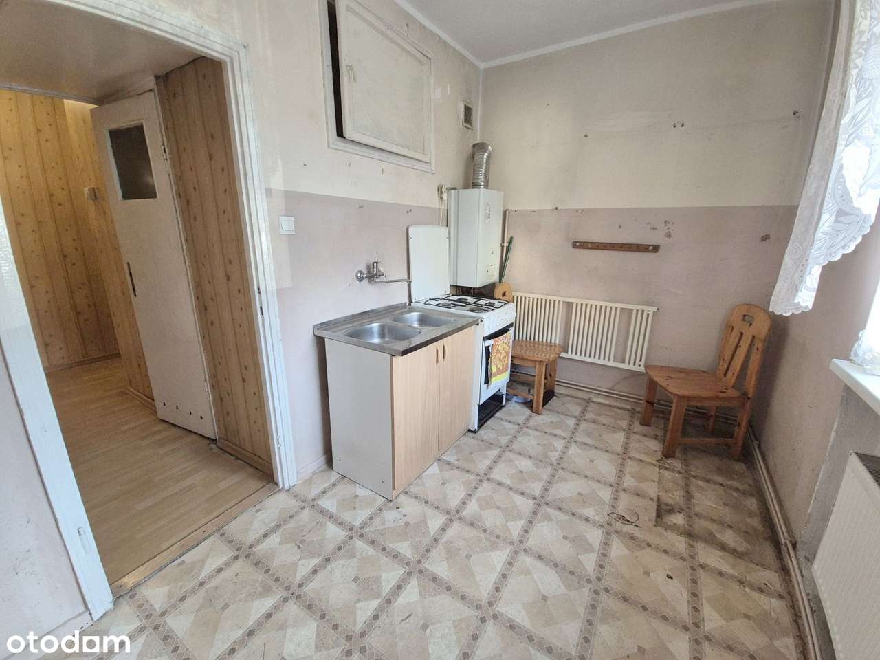 KAWALERKA o pow.35 m2 / parter / w centrum Bolesławca-6