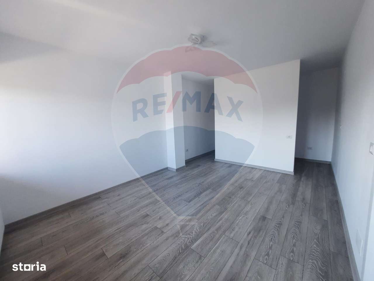 Apartament cu 3 camere NOU(cel mai mic pret/mp + parcare gratuita) - Imagine principală: 5/9