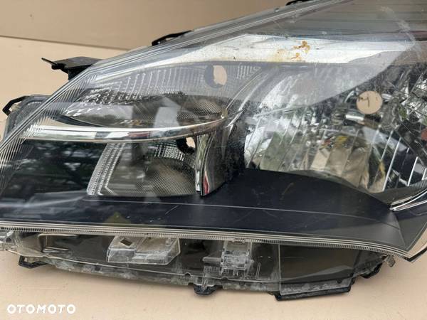 TOYOTA YARIS 3 III 10-14R LAMPA LEWY PRZÓD PRZOD LEWA PRZEDNIA - 3