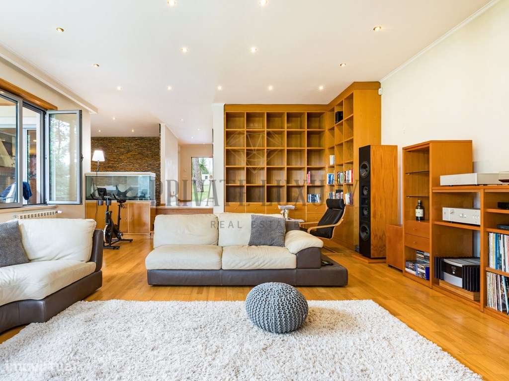 Moradia T5 na Herdade da Aroeira: Primeira Linha de Golfe com Vista...-8