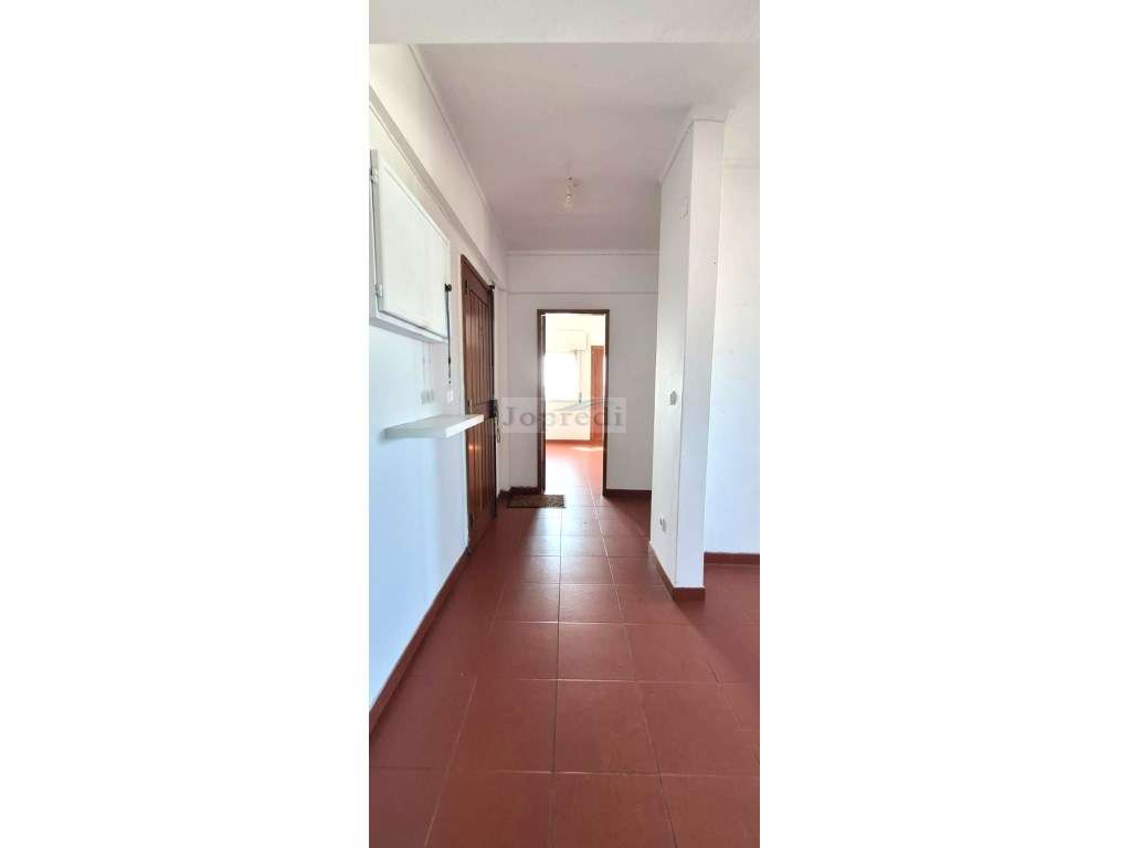 Apartamento T2 com terraço-8