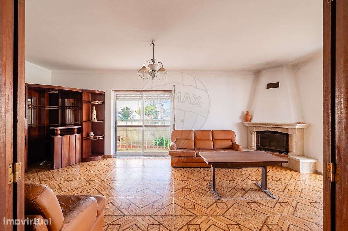 Moradia T6 para venda - Grande imagem: 3/37