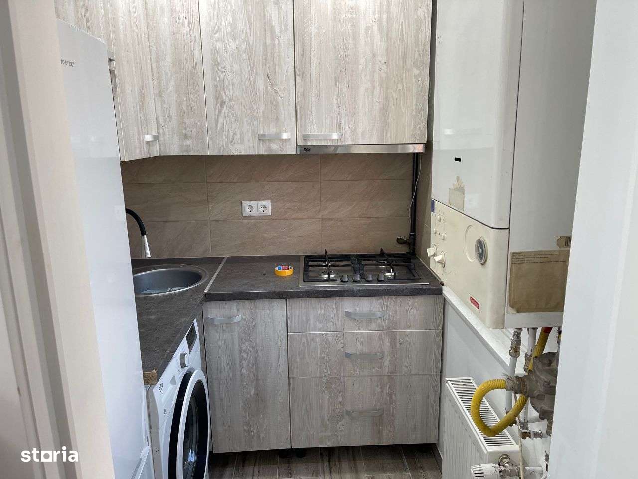 Chirie,Etaj 1,renovat,Zona Solidaritatii - Imagine principală: 2/9