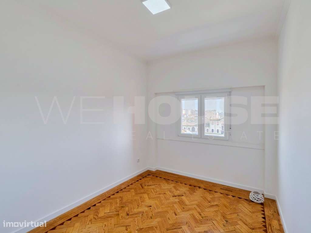 Apartamento T2 Remodelado, Avenida Republica, Centro do Barreiro-17