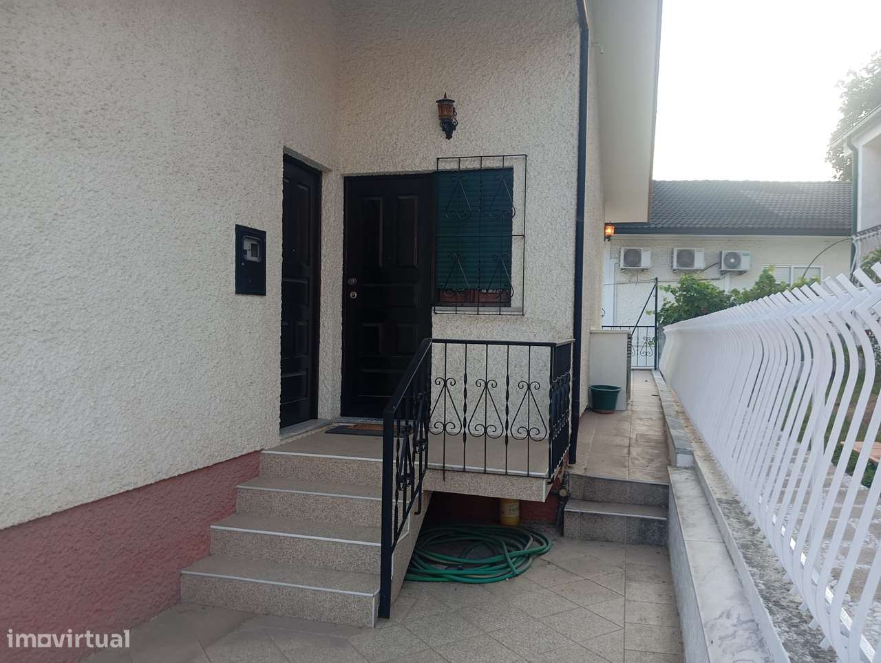 Moradia com jardim e garagem Lugar nobre cidade de Oliveira de Azeméis-3