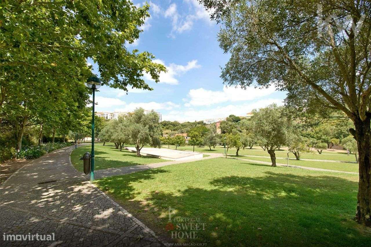 Oeiras Golf & Residence - Lote de Terreno 22-C (1525 m2), p/Moradia T6-5