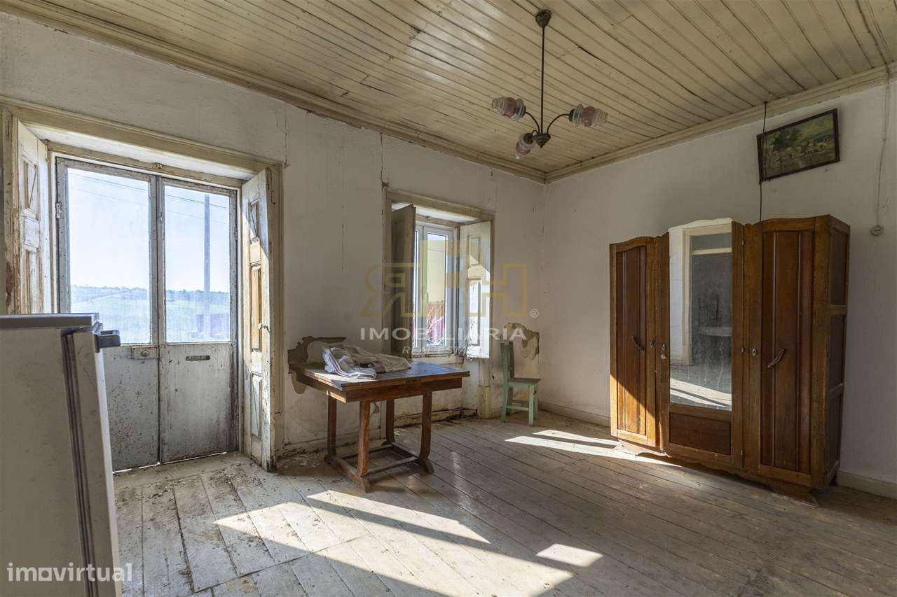 Moradia T2+1 Venda em São Vicente do Paul e Vale de Figueira,Santarém-11