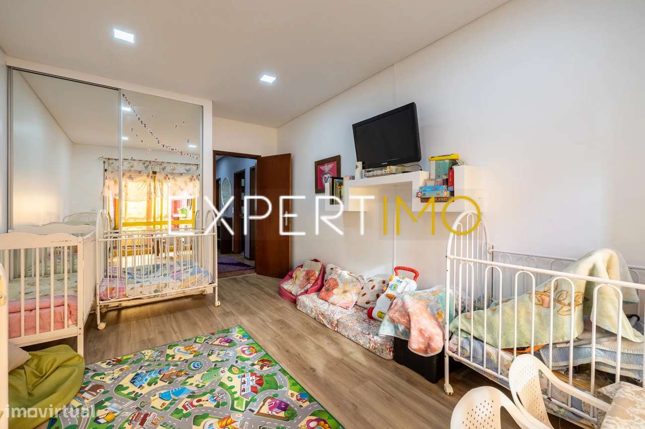 Apartamento T3 Renovado em Pombal-17