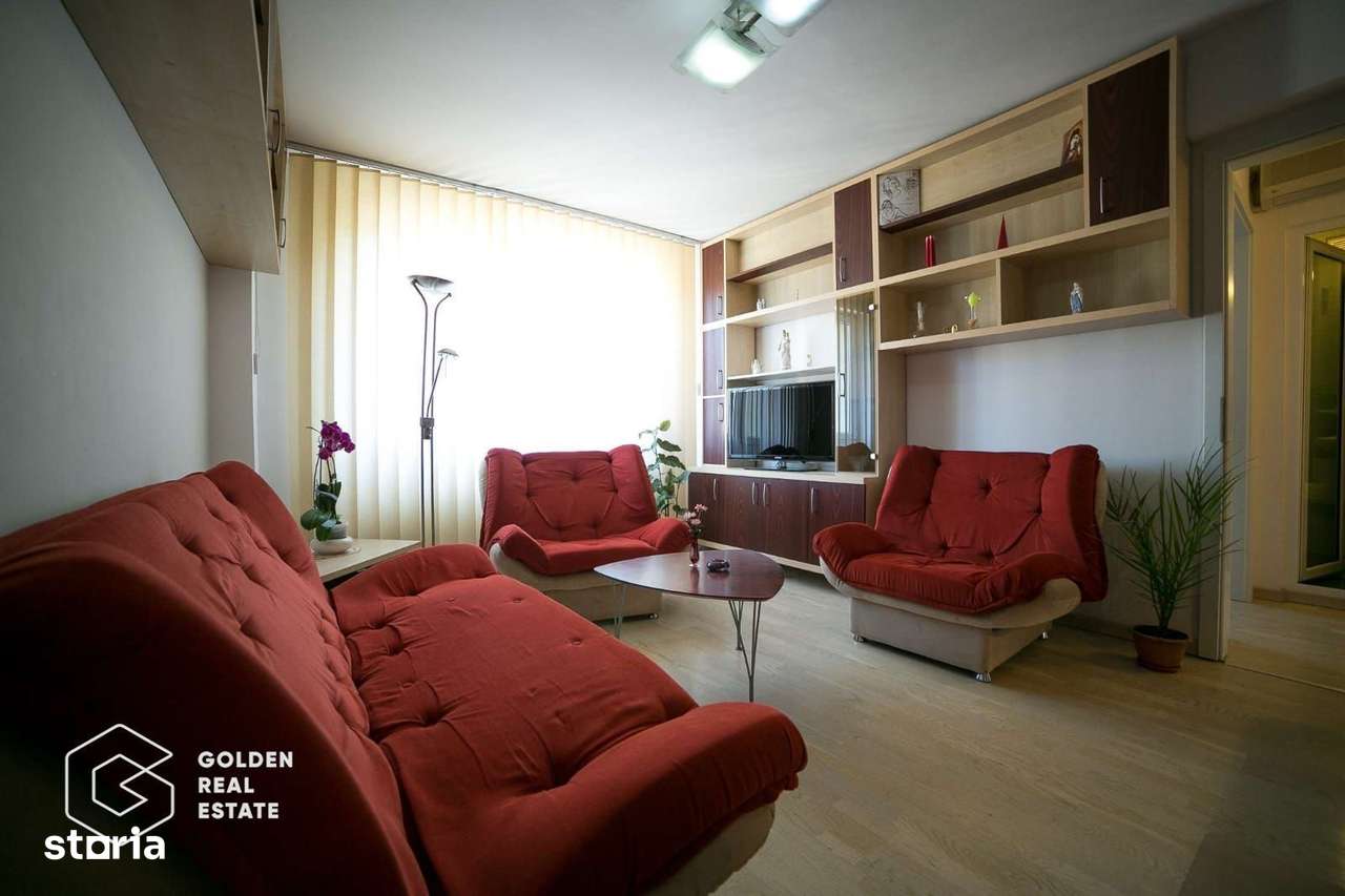 Apartament superb, ultracentral, 3 camere, centrala proprie si 2 locur - Imagine principală: 3/11