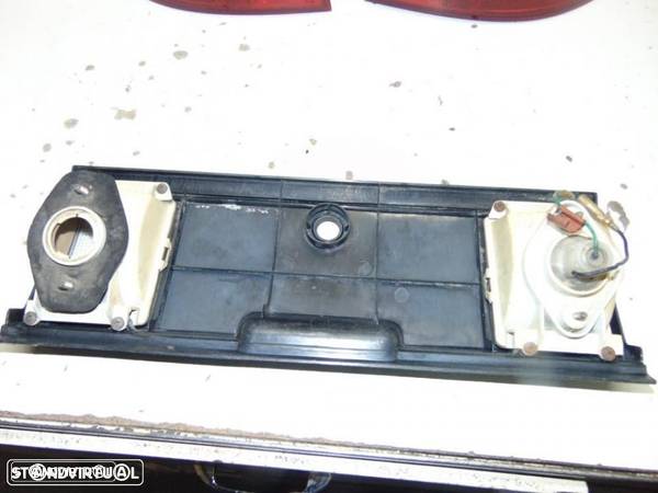 Honda Civic placa central - 2