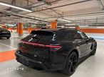 Porsche Taycan Turbo S - 7