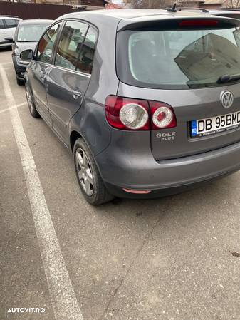 Volkswagen Golf Plus 1.6 Comfortline - 2