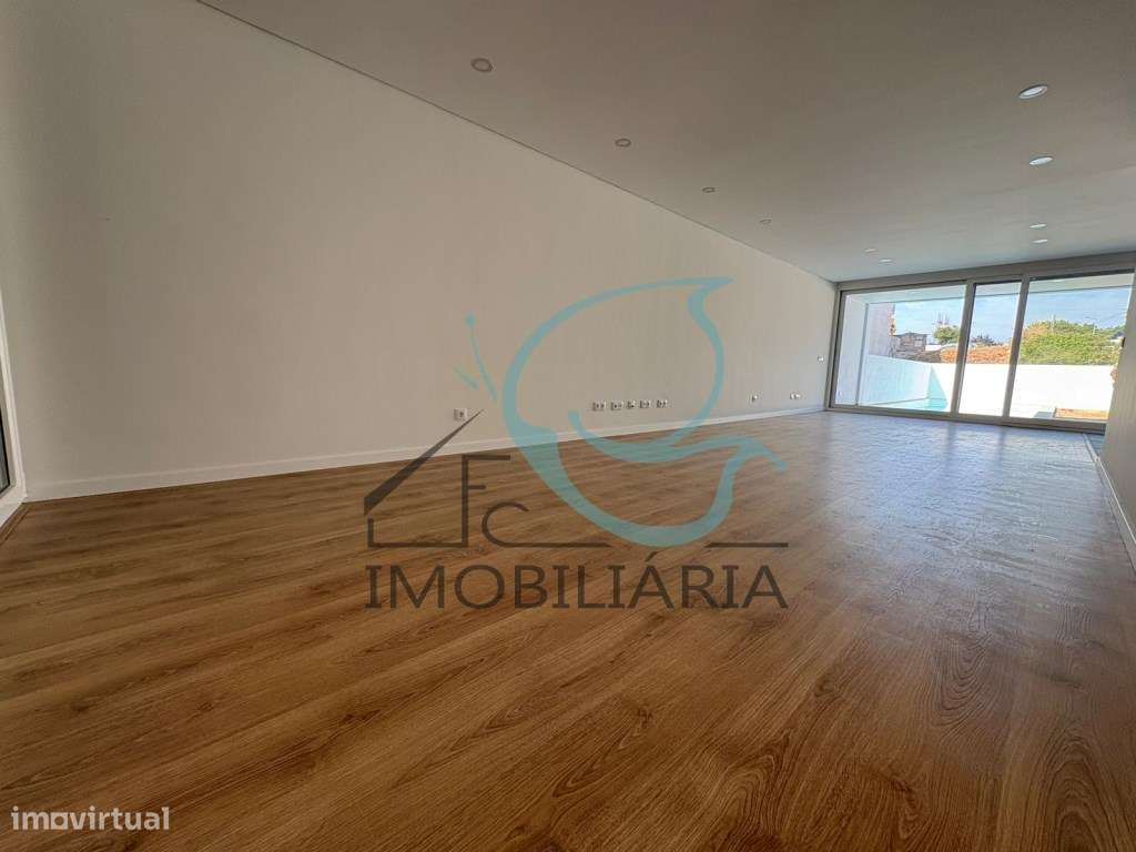 Moradia T3 com acabamentos de Luxo e Piscina - Quinta da Amizade-19
