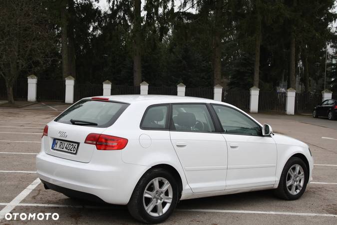 Audi A3 1.6 Ambition - 12