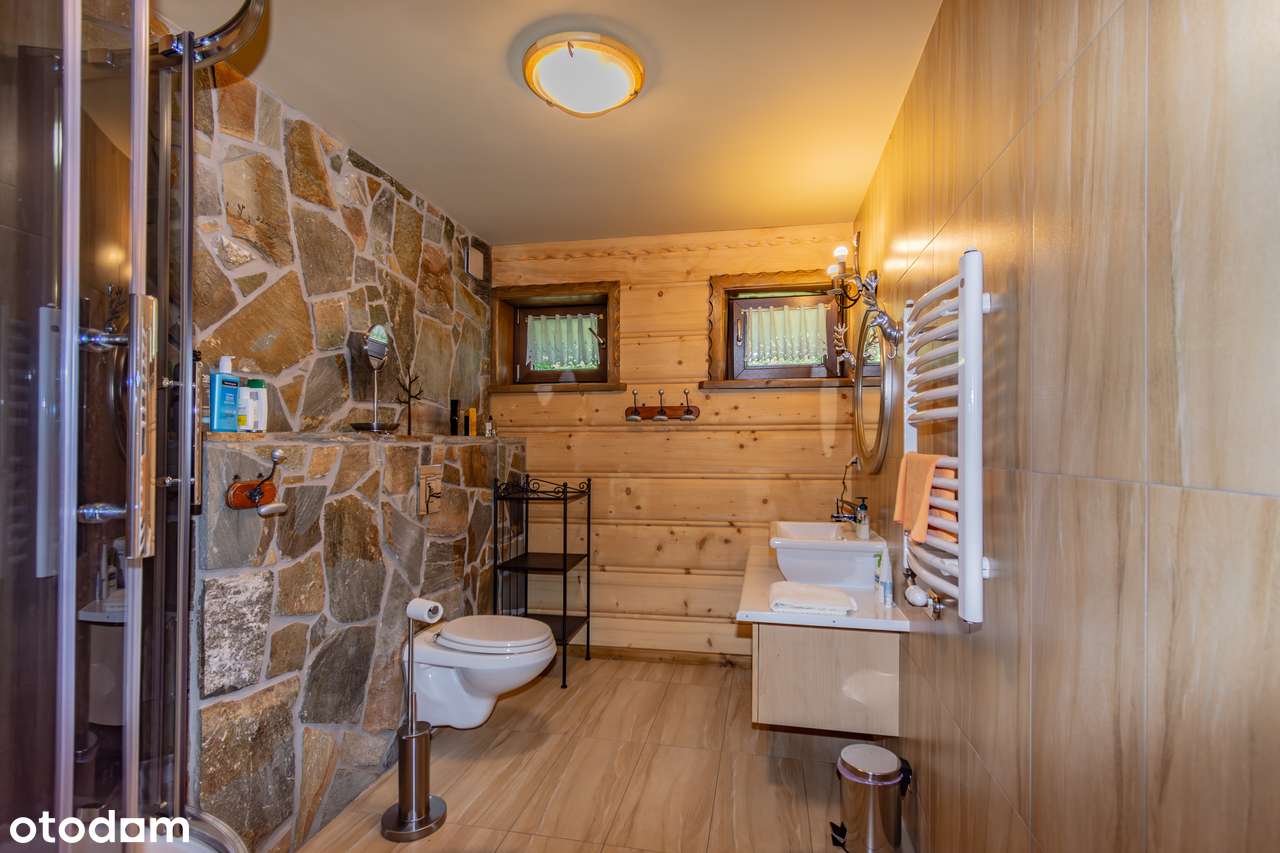 Niepowtarzalna nieruchomość w 5 apartamentami-17