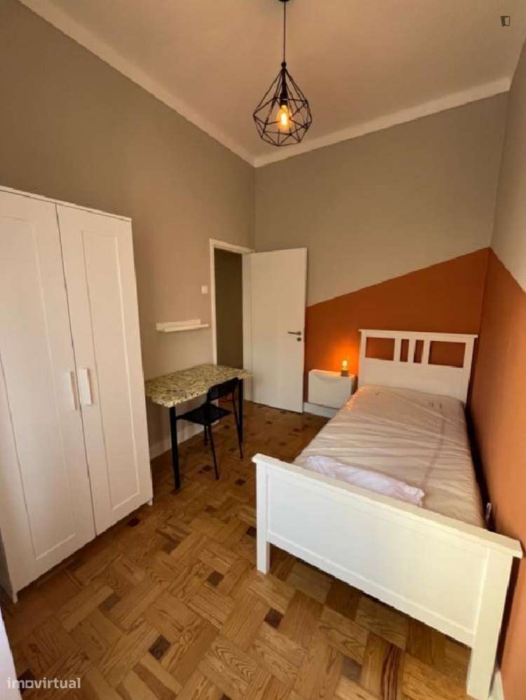 Quarto - localizado em Santarem - Grande imagem: 2/10