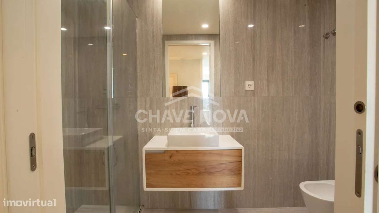 T2 seminovo em Canidelo 2º piso Sul- LAVADORES TERRACE-16