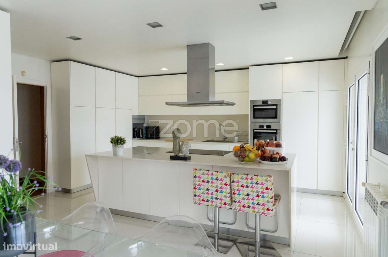 LUXUOSA MORADIA - LOCALIZAÇÃO PREMIUM NO CENTRO DE FAMALICÃO-21