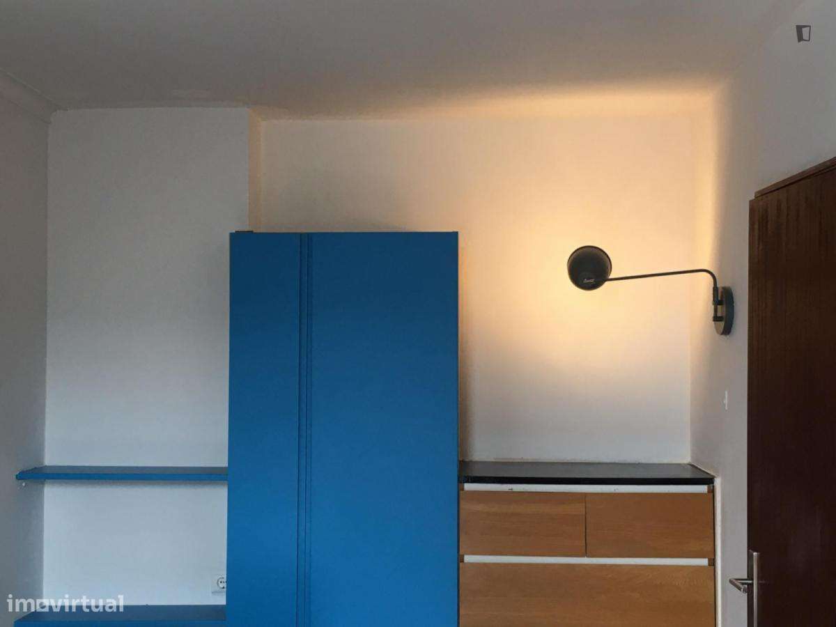 Quarto - localizado em Sé de Braga e São Lázaro Braga - Grande imagem: 3/16