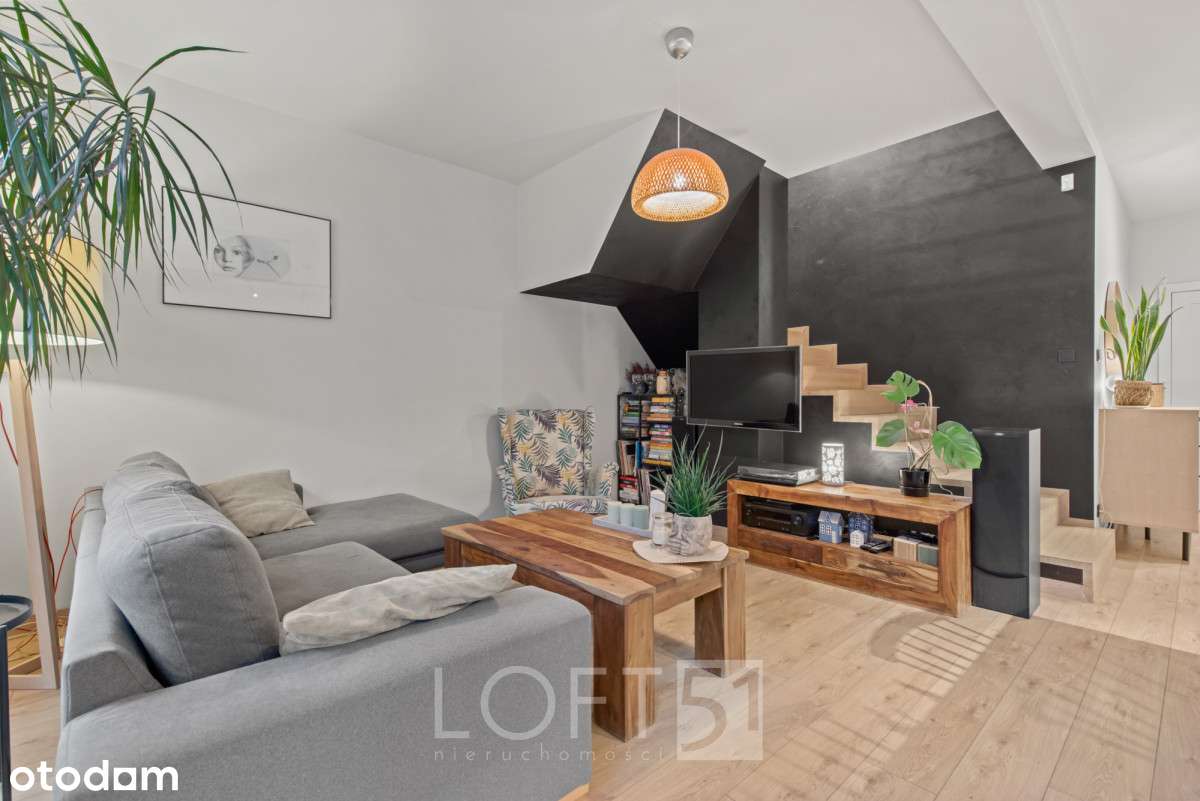 Dom w otoczeniu natury z dużą działką-3