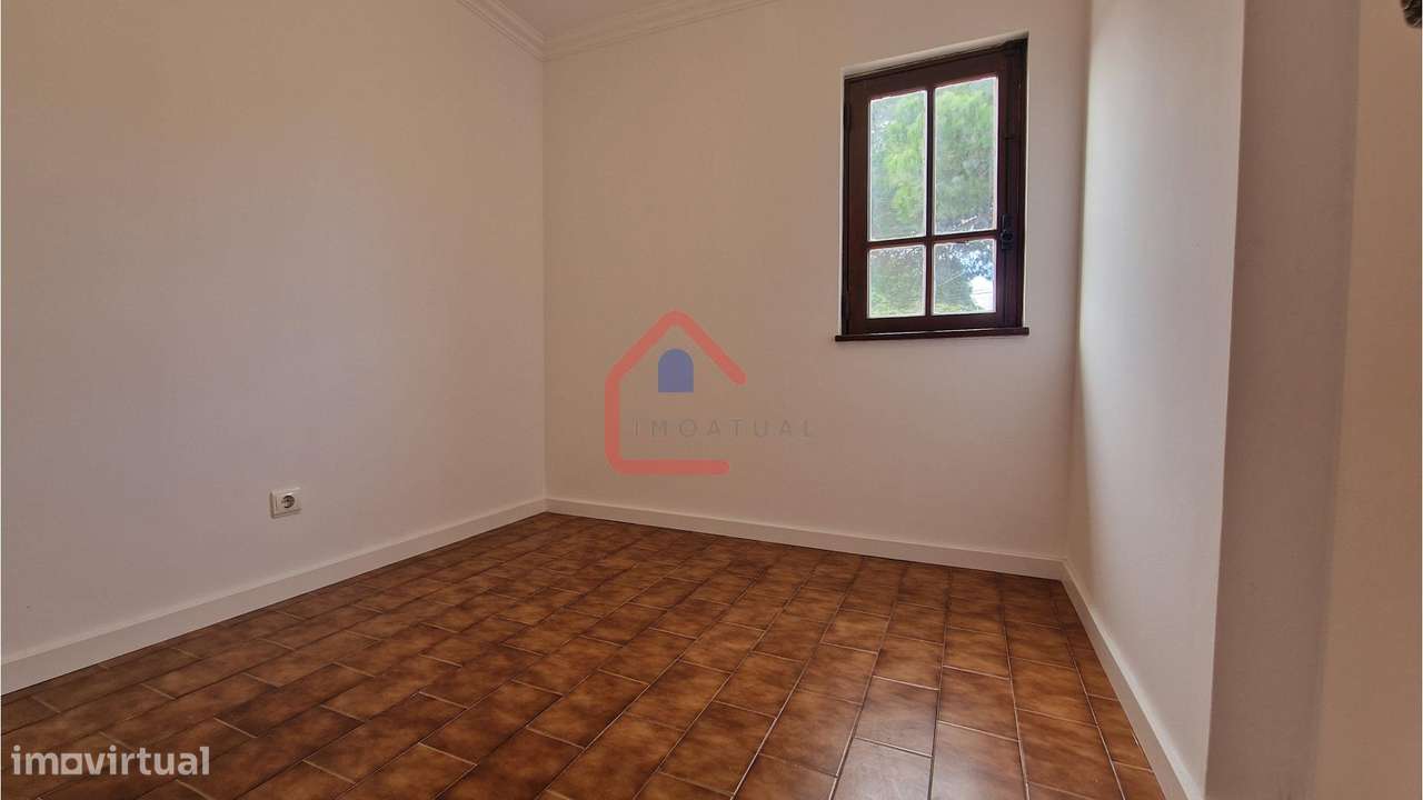 Moradia Isolada T3 em Sesimbra-24