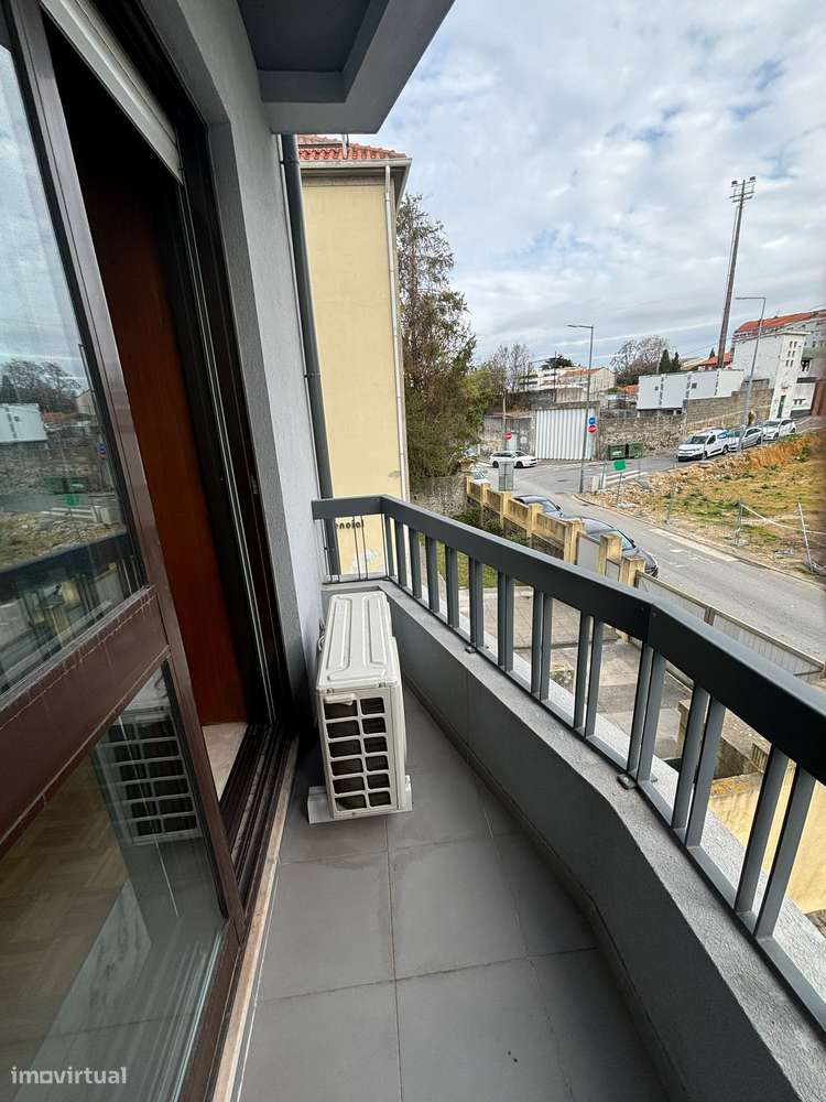 Bom T4 c/ terraço/varandas/nascente poente, a 5 minutos a pé do metro-29