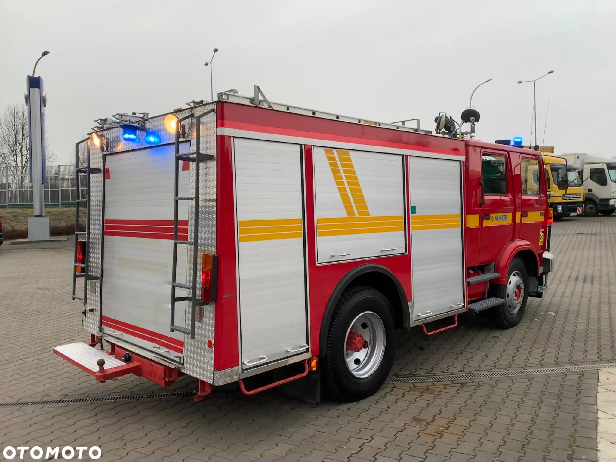 Volvo F613 - STRAŻ POŻARNA - STAN BDB - POMPA Z PRZODU - 6