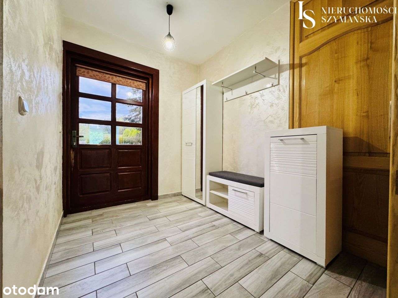 Przestronny dom parterowy z poddaszem użytkowym –-10