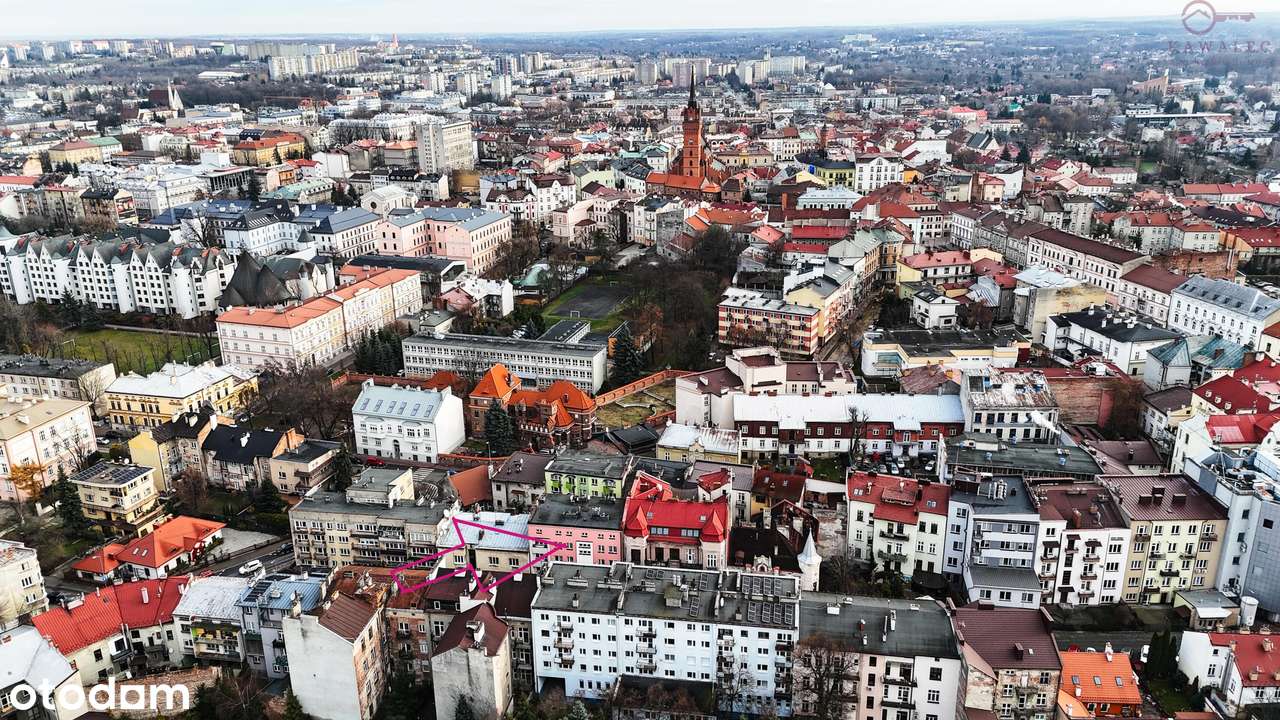 Komfortowe i przestronne mieszkanie w ścisłym centrum miasta-13